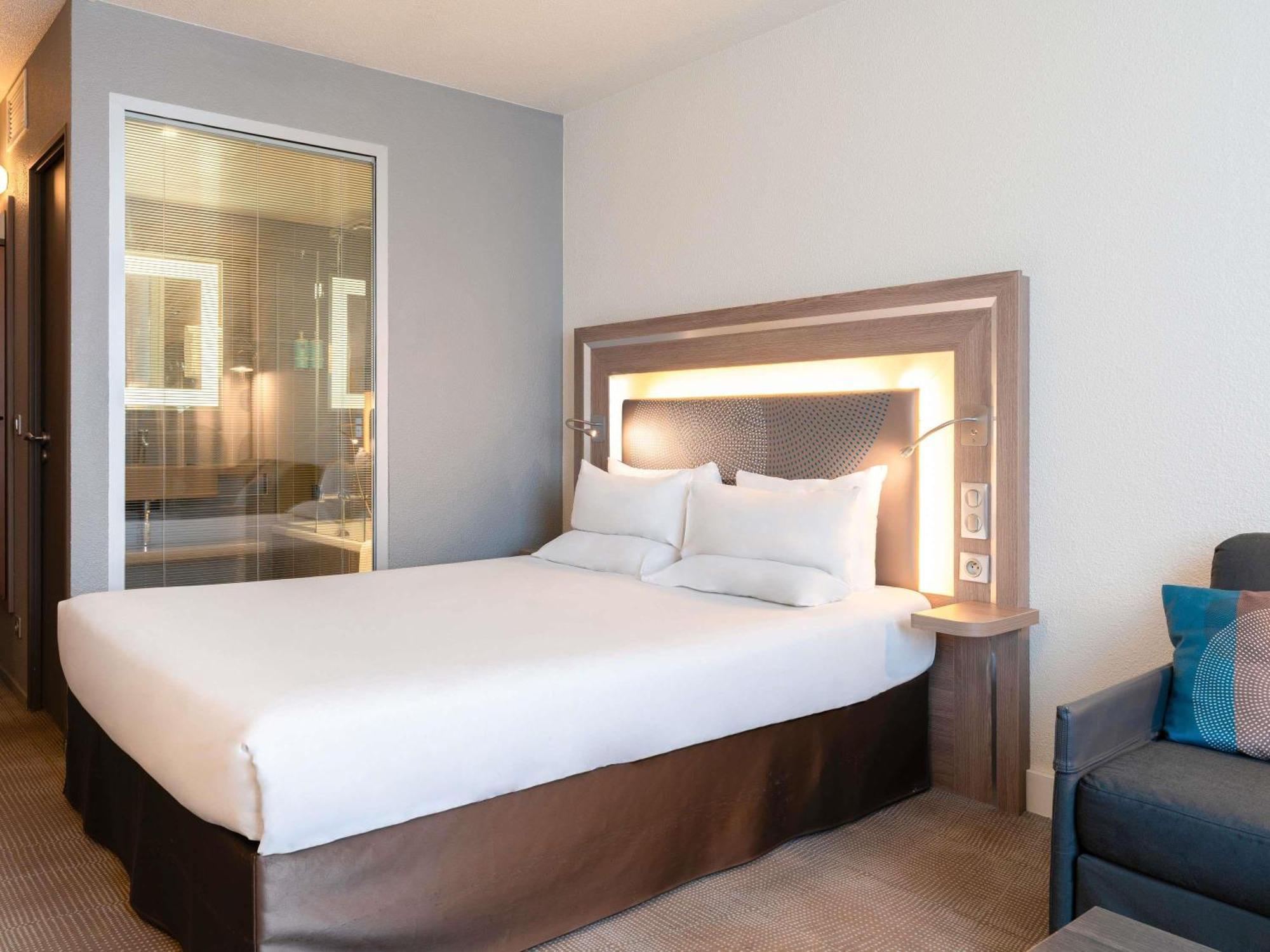 Camera Superior con 1 Letto Queen-Size e Divano-Letto Singolo